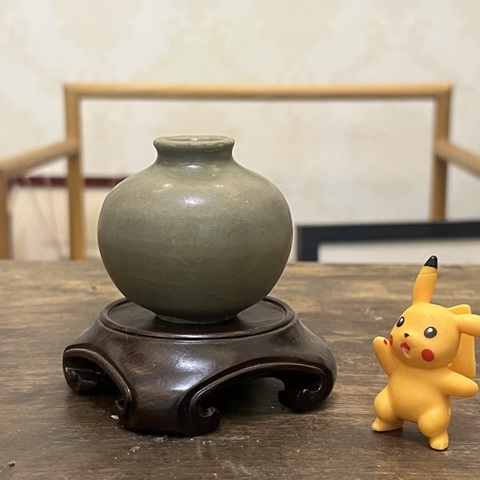 古玩陶瓷龍泉窯青釉水盂真品鑒賞圖