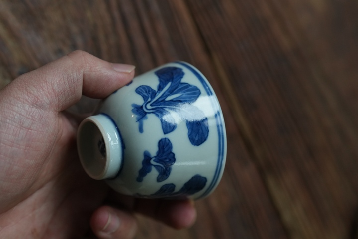 古玩陶瓷萊菔紋青花杯真品鑒賞圖