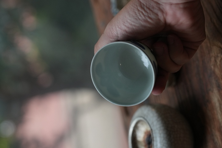 古玩陶瓷萊菔紋青花杯真品鑒賞圖