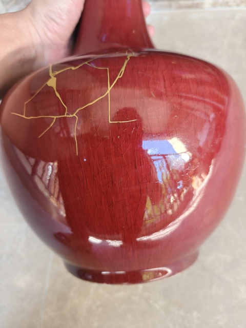 古玩陶瓷清末民國郎窯紅釉賞瓶真品鑒賞圖