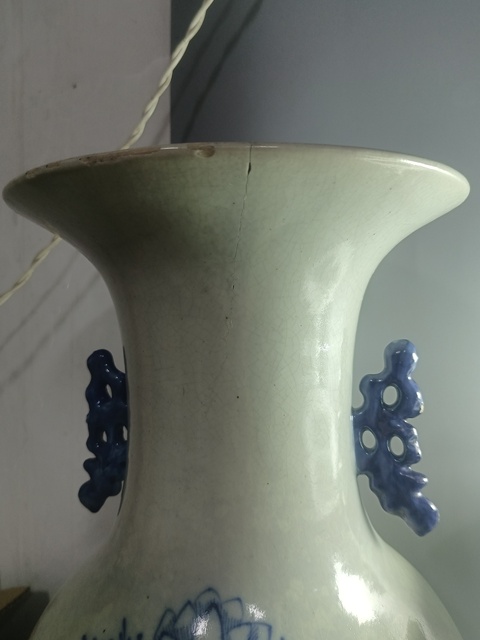 古玩陶瓷清晚期豆青釉暗八仙青花大瓶拍賣,當(dāng)前價(jià)格1180元