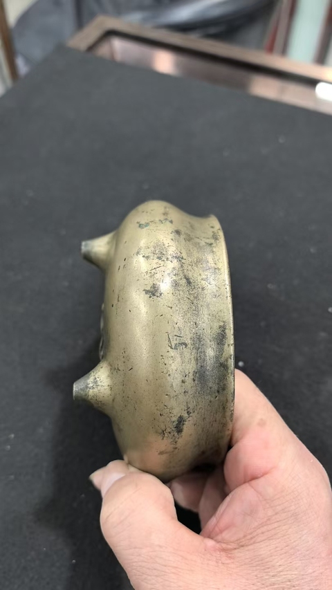 古玩銅器鬲式爐真品鑒賞圖