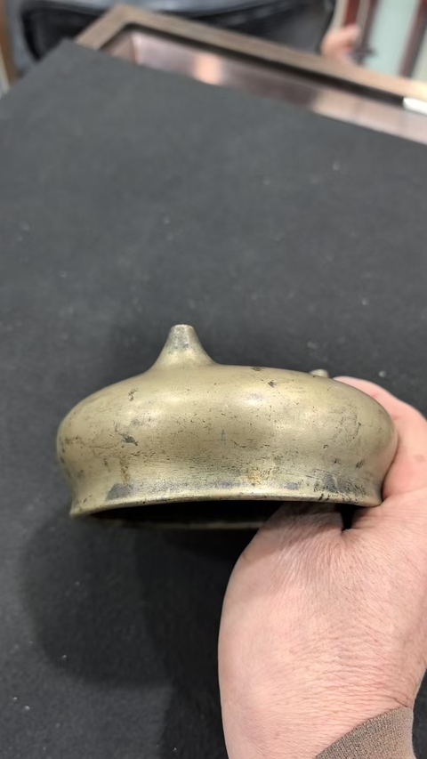 古玩銅器鬲式爐真品鑒賞圖