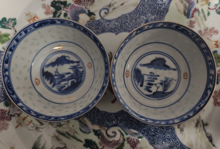 古玩陶瓷民國 青花加彩玲瓏瓷碗一對真品鑒賞圖