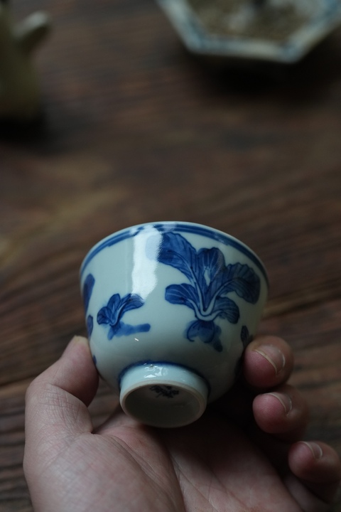 古玩陶瓷青花百財圖仰鐘杯真品鑒賞圖
