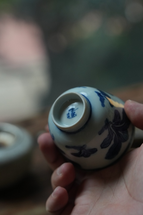 古玩陶瓷青花百財圖仰鐘杯真品鑒賞圖