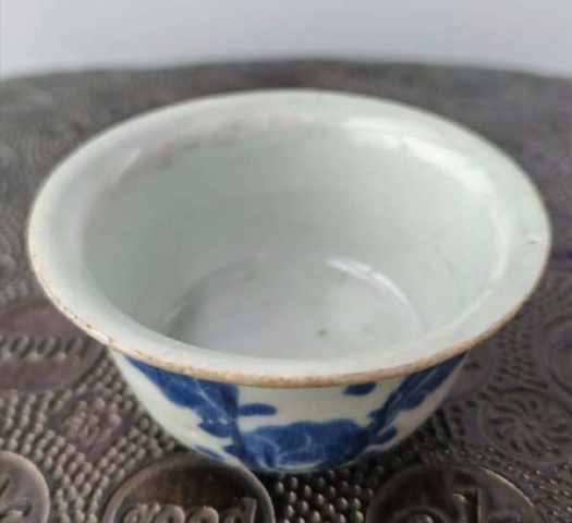 古玩陶瓷青花百財(cái)圖茶杯真品鑒賞圖