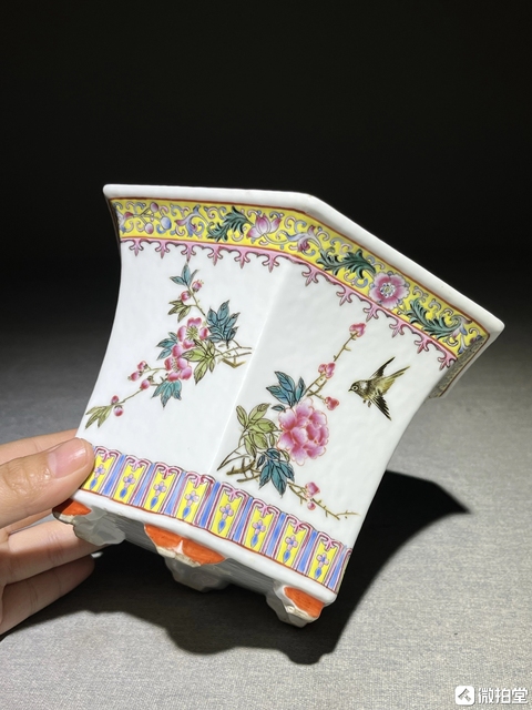 古玩陶瓷花鳥紋粉彩花盆真品鑒賞圖