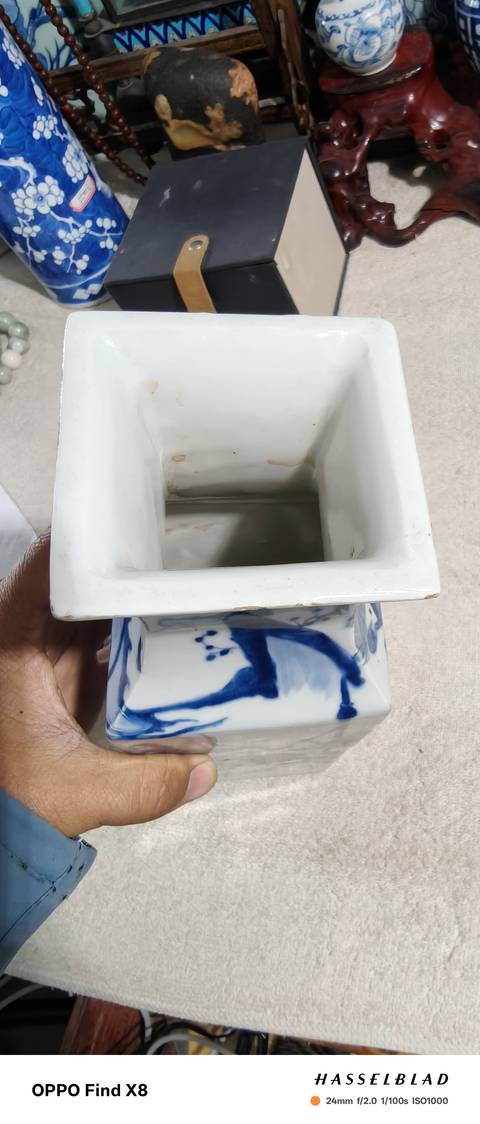 古玩陶瓷青花瓶真品鑒賞圖