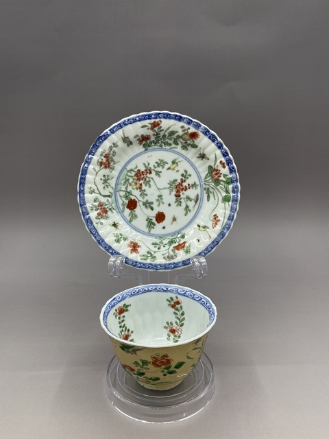 古玩陶瓷康熙 米黃釉青花五彩花鳥紋杯碟拍賣,當(dāng)前價(jià)格5777元