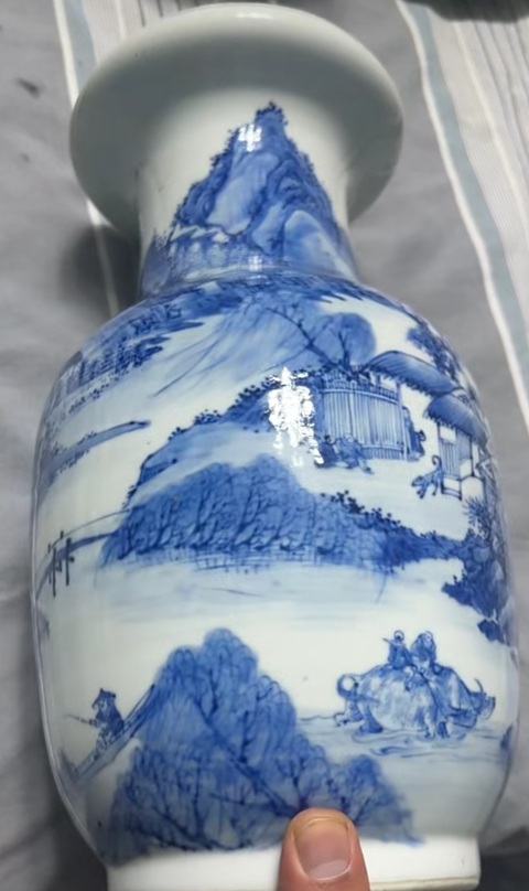 古玩陶瓷晚清?宣得年制款青花人物山水洗口瓶(超細路)拍賣,當前價格3500元