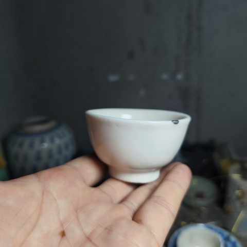 古玩陶瓷晚明德化窯杯拍賣，當前價格0元