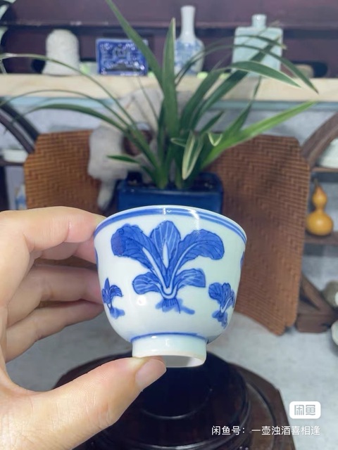古玩陶瓷青花白菜紋杯真品鑒賞圖