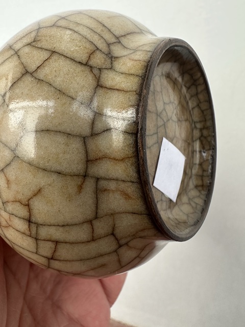 古玩陶瓷傳世哥窯貫耳瓶真品鑒賞圖