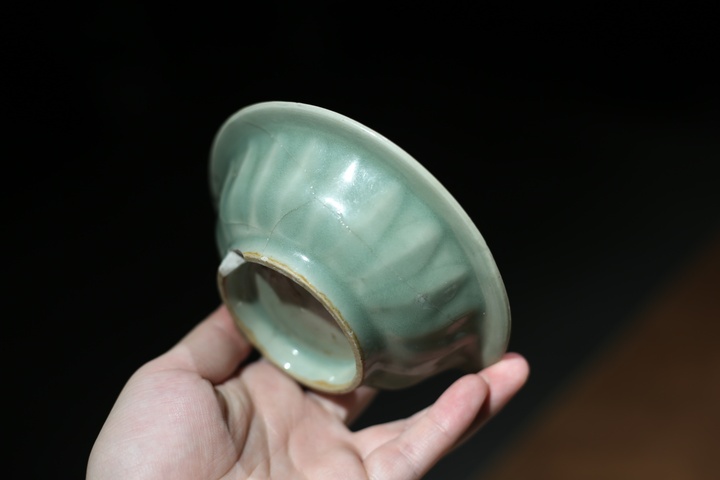 古玩陶瓷龍泉青瓷雙魚洗拍賣,當前價格0元