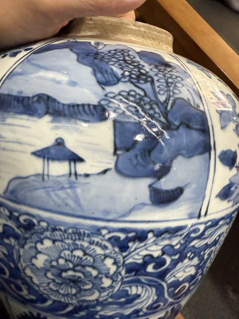 古玩陶瓷青花山水花卉紋大罐真品鑒賞圖