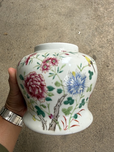 古玩陶瓷花鳥紋粉彩將軍罐真品鑒賞圖