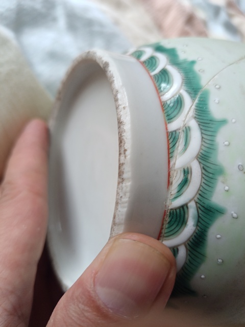 古玩陶瓷粉彩人物故事紋蒜頭瓶真品鑒賞圖