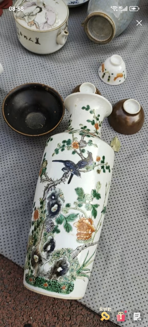 古玩陶瓷花鳥紋五彩瓶真品鑒賞圖