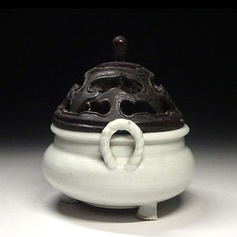 古玩陶瓷三足索耳爐真品鑒賞圖