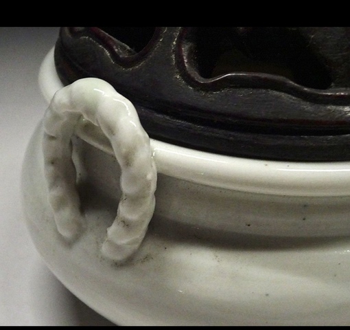 古玩陶瓷三足索耳爐真品鑒賞圖