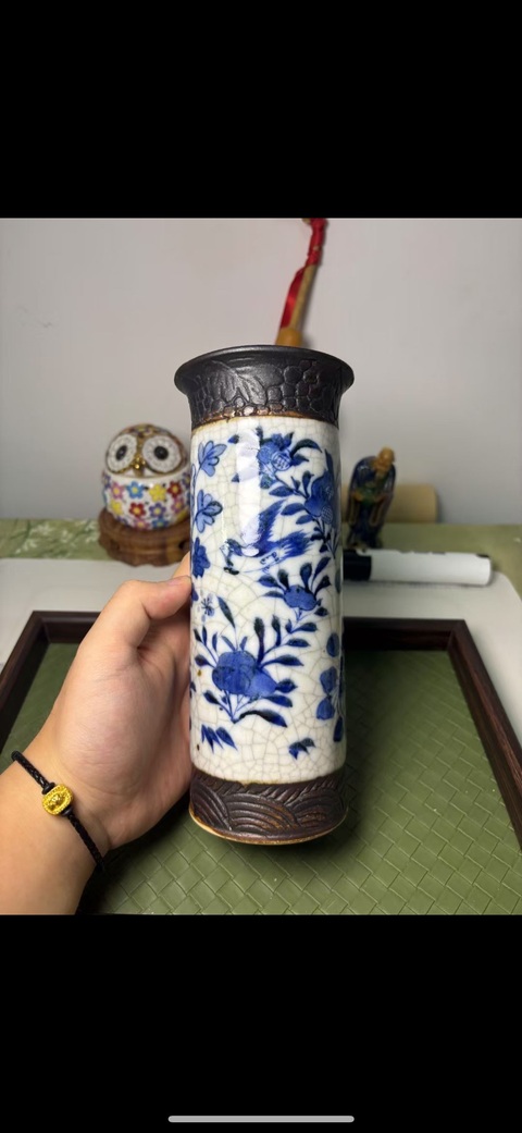 古玩陶瓷哥釉地鐵銹釉青花花觚真品鑒賞圖