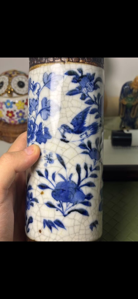 古玩陶瓷哥釉地鐵銹釉青花花觚真品鑒賞圖