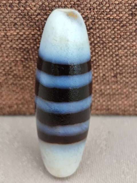 古玩玉器黑白線珠真品鑒賞圖