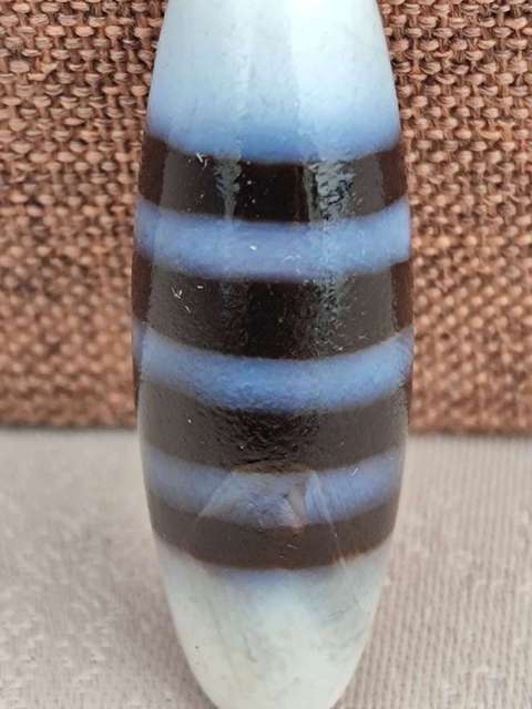 古玩玉器黑白線珠真品鑒賞圖