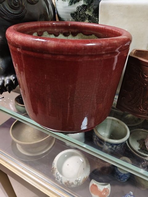 古玩陶瓷紅釉圈足圈足香爐真品鑒賞圖