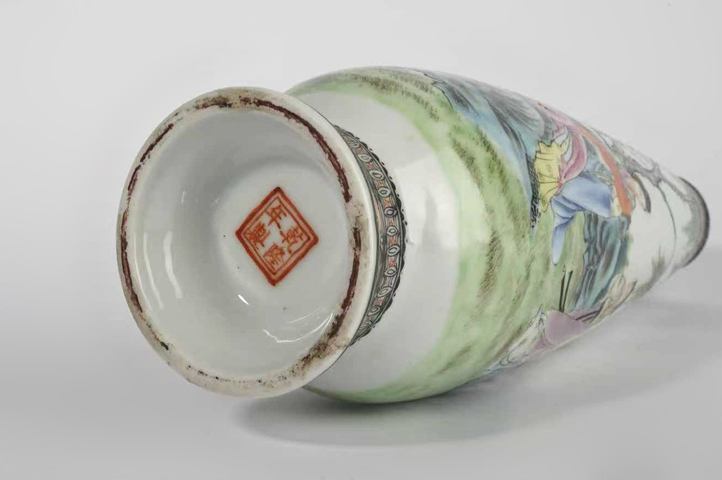 古玩陶瓷民國·粉彩仕女人物詩文玉米瓶真品鑒賞圖