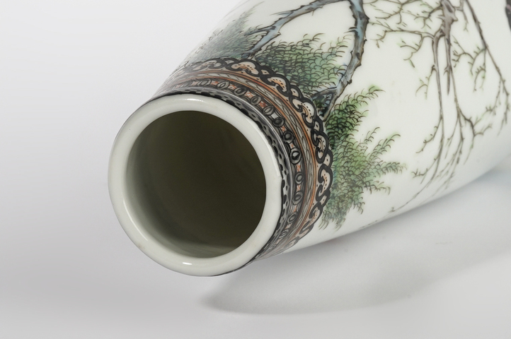 古玩陶瓷民國·粉彩仕女人物詩文玉米瓶真品鑒賞圖