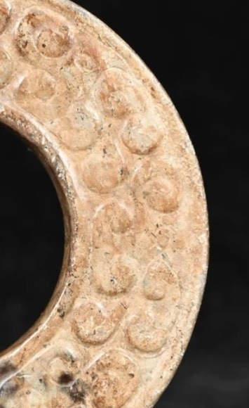 古玩玉器做舊仿古“虺龍紋璧”真品鑒賞圖