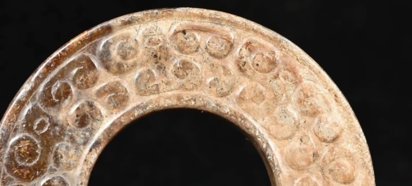 古玩玉器做舊仿古“虺龍紋璧”真品鑒賞圖