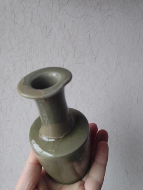 古玩陶瓷龍泉窯青釉紙捶瓶真品鑒賞圖