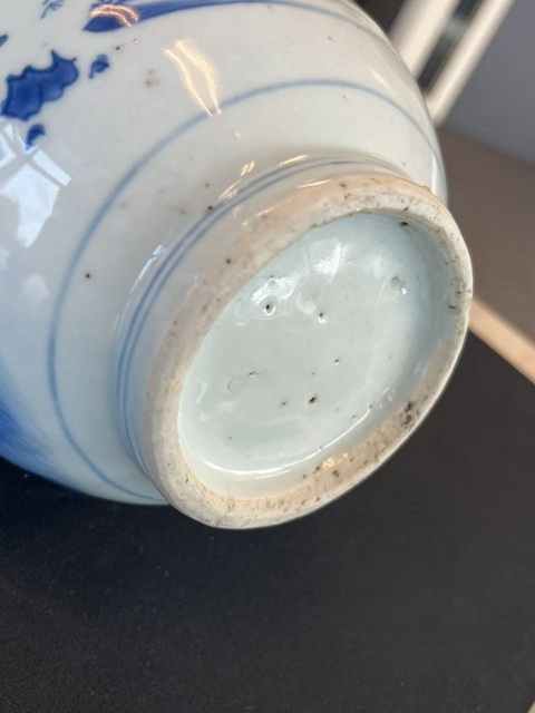 古玩陶瓷青花人物紋瓶真品鑒賞圖