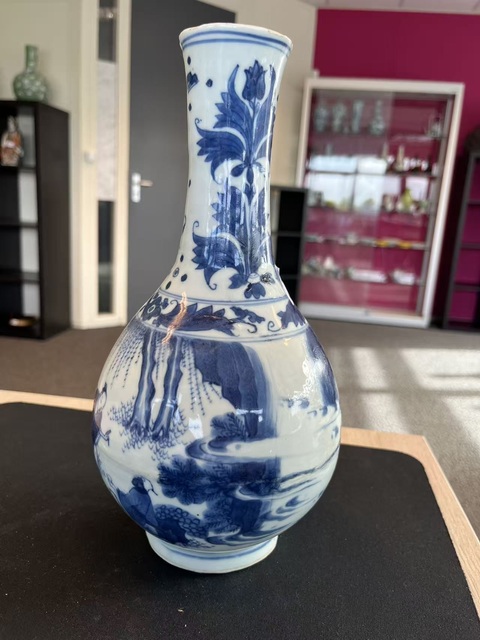 古玩陶瓷青花人物紋瓶真品鑒賞圖