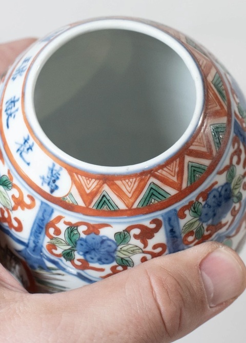 古玩陶瓷青花五彩罐真品鑒賞圖