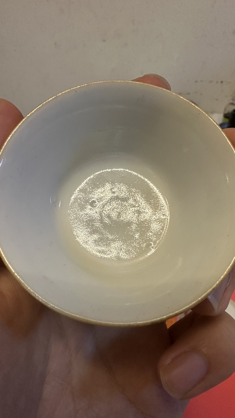 古玩陶瓷粉彩人物馬蹄杯真品鑒賞圖