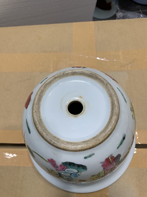 古玩陶瓷粉彩人物花盆真品鑒賞圖