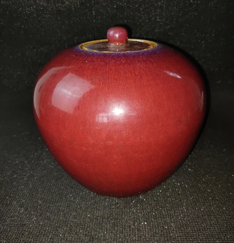 古玩陶瓷紅釉罐真品鑒賞圖