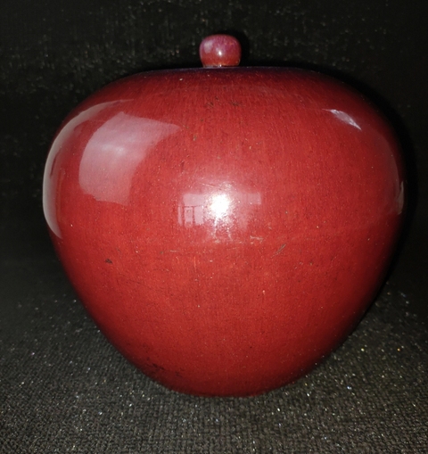 古玩陶瓷紅釉罐真品鑒賞圖