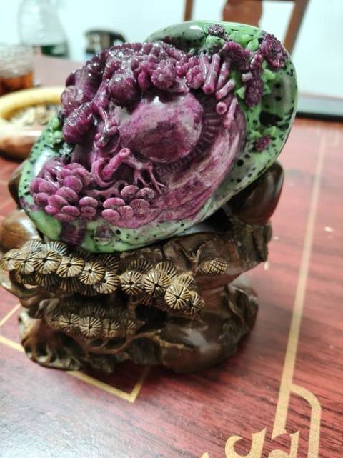 古玩玉器紅綠寶雕“人物故事”擺件真品鑒賞圖