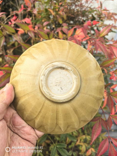 古玩陶瓷北宋龍泉窯米黃釉蓮瓣盞拍賣,當前價格16800元