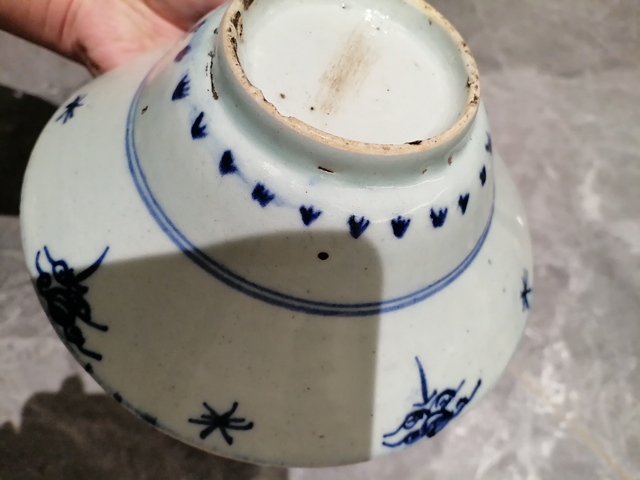 古玩陶瓷青花花卉紋折腰碗真品鑒賞圖