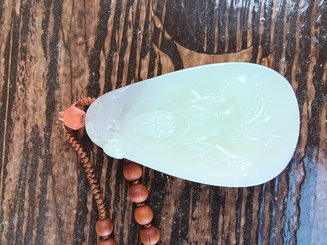 古玩玉器玉觀音掛墜真品鑒賞圖