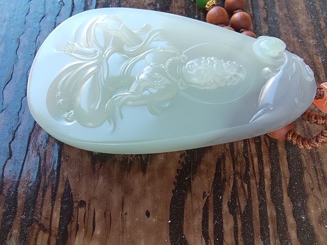 古玩玉器玉觀音掛墜真品鑒賞圖