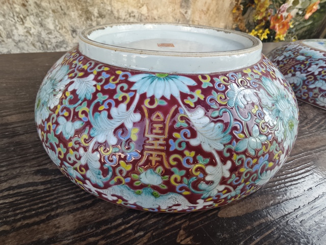 古玩陶瓷清晚期 粉彩花鳥紋捧盒真品鑒賞圖