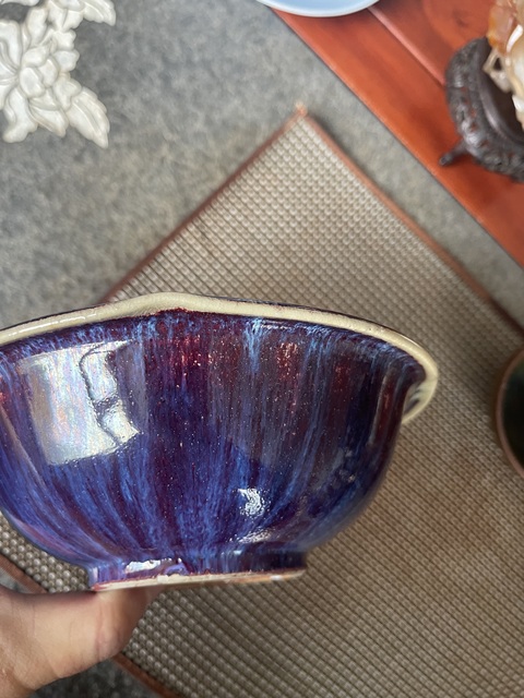 古玩陶瓷窯變釉花口碗真品鑒賞圖