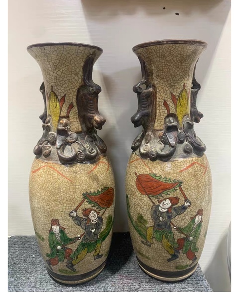 古玩陶瓷哥釉地鐵銹釉五彩加粉彩刀馬人瓶真品鑒賞圖